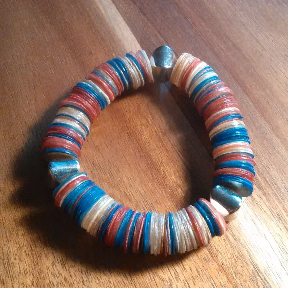 Multi Color Shell And Silvertone Beaded Stretch Bracelet